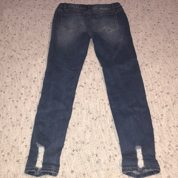 Encore Ripped Skinny Jeans NWOT - Picture 3 of 5